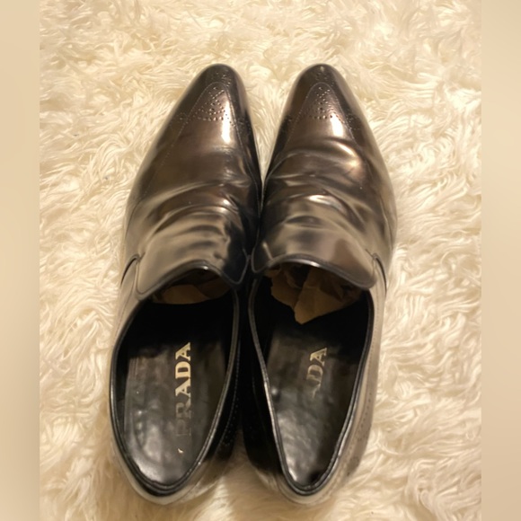 AUTHENTIC PRADA MENS LEATHER LOAFERS - Picture 2 of 5